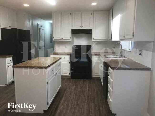 Photo - 3801 Blairwood St