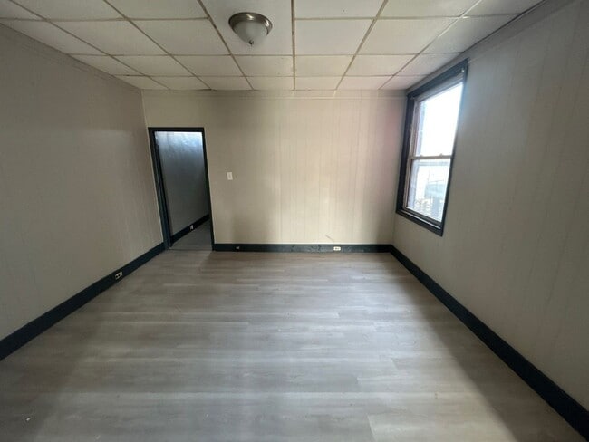 Photo - 1302 Bonaparte Ave