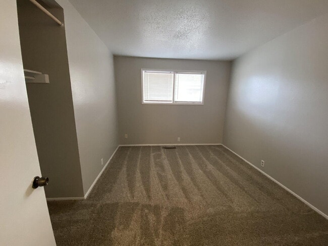 Photo - 2517 47th St