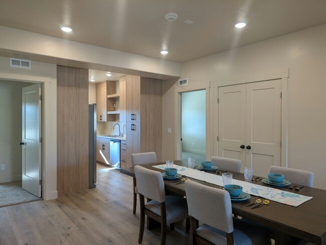 Building Photo - 150 E 700 N St Unit 24 Rental