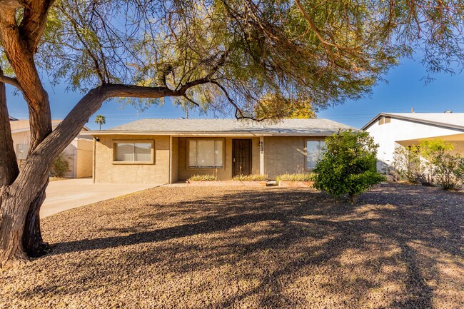 Adorable 4 bedroom, 2 bath home in Tempe w... - Adorable 4 bedroom, 2 bath home in Tempe w...