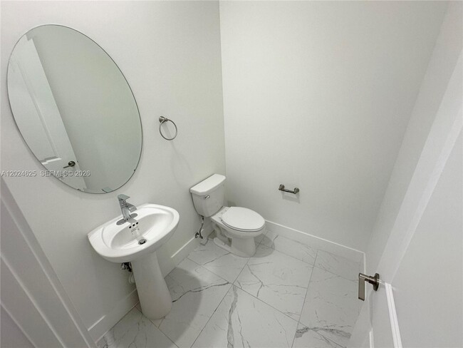 Photo - 12209 SW 43rd St