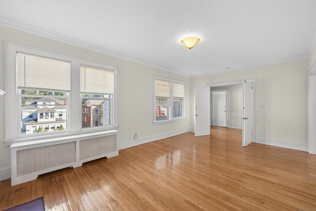 Photo - 91 Maplewood Ave Unit 2