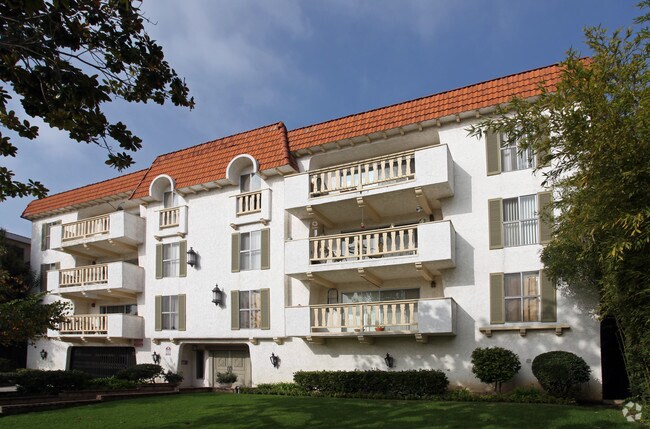 Foto principal - 605 San Vicente Blvd