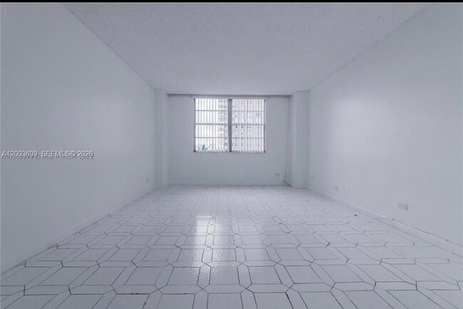 Building Photo - 250 174th St Unit 312