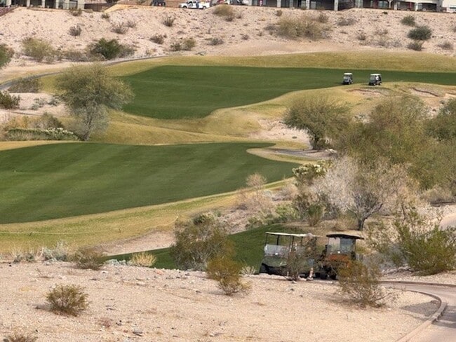 Building Photo - 3 BR on the GOLF COURSE with POOL-Laughlin Ranch Association