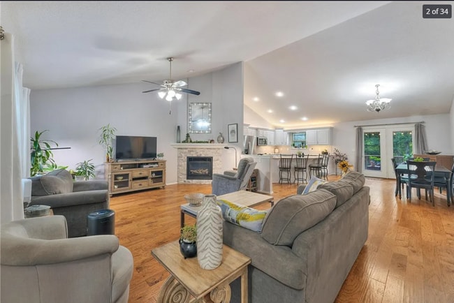 Photo - 4 Blenheim Ln