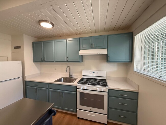 Photo - Updated ground-floor 1-bed 1-bath garden apartment in a gated property near N Berkeley BART Unidad 1228 B