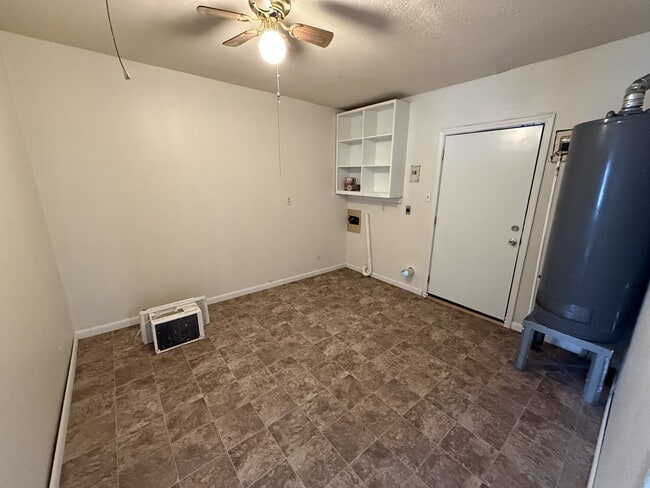 Photo - 4010 Harding Dr