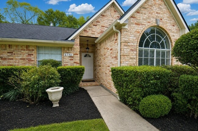 Building Photo - 6146 Rocky Nook Dr
