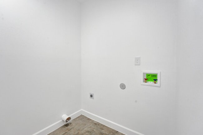 Photo - 3453 Daggett Rd