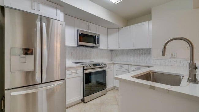 Building Photo - 4127 Residence Drive Unit 403