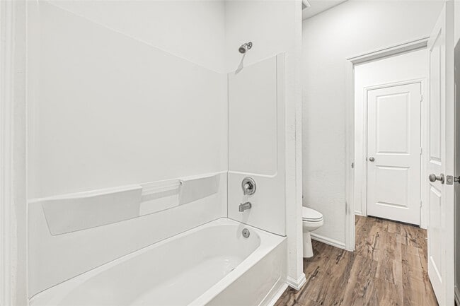 Photo - 2952 Cordova Hl Dr