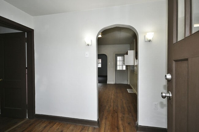 Photo - 1243 Evans Ave