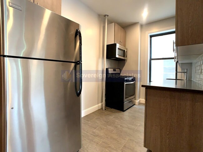 Photo - 184 Nagle Ave Unit 3G