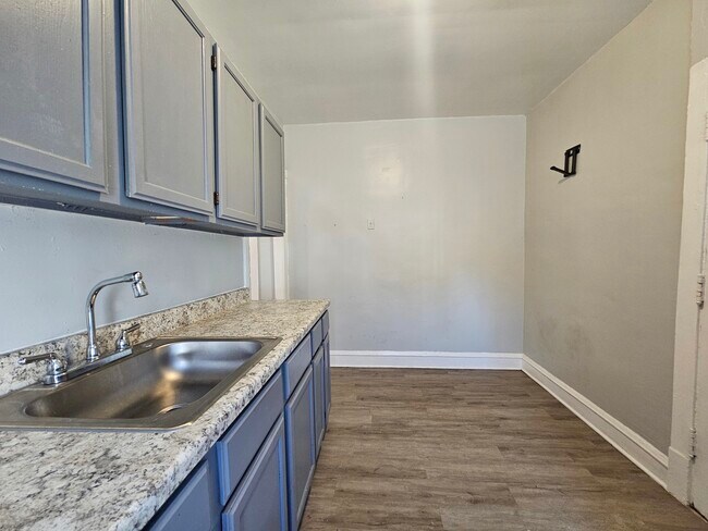 Photo - 4829 N Springfield Ave Unit 1B