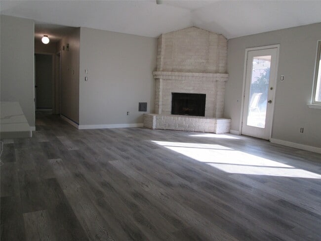 Photo - 2506 Portland Dr