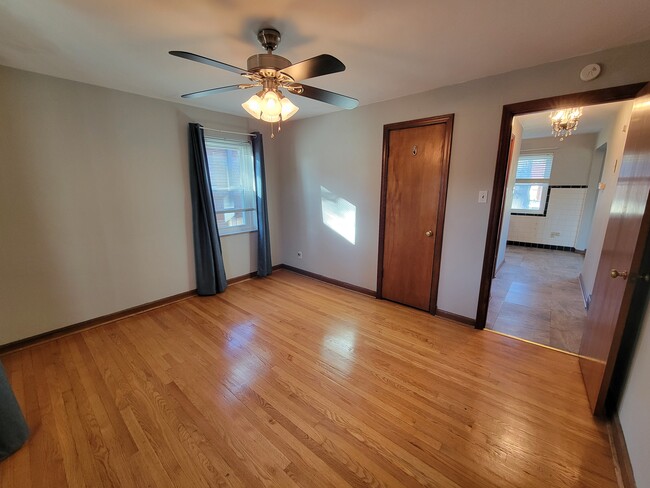 Photo - 5849 Eichelberger St Unidad 2W