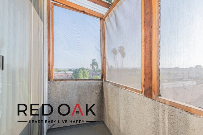 Photo - Spacious Two-Bedroom Unit with Loft and Pr... Unidad 308