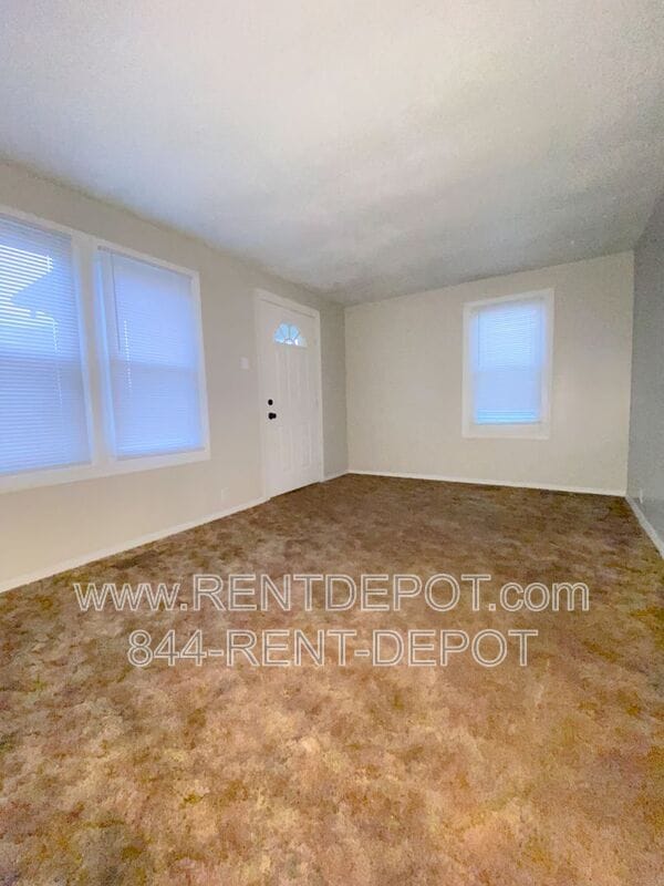 Photo - 1231 E Illinois St