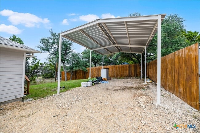 Photo - 446 W Overlook Dr