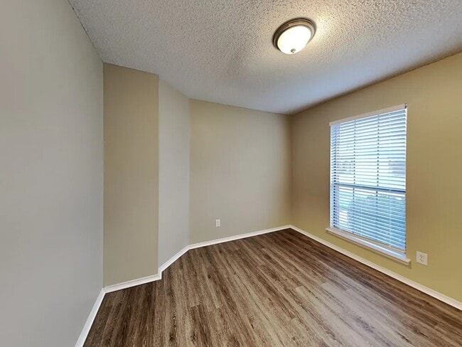 Photo - 4353 Metronome Dr