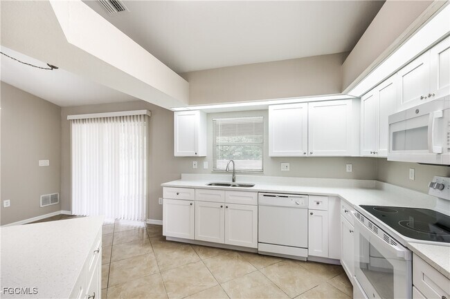 Photo - 1056 Summa Blvd