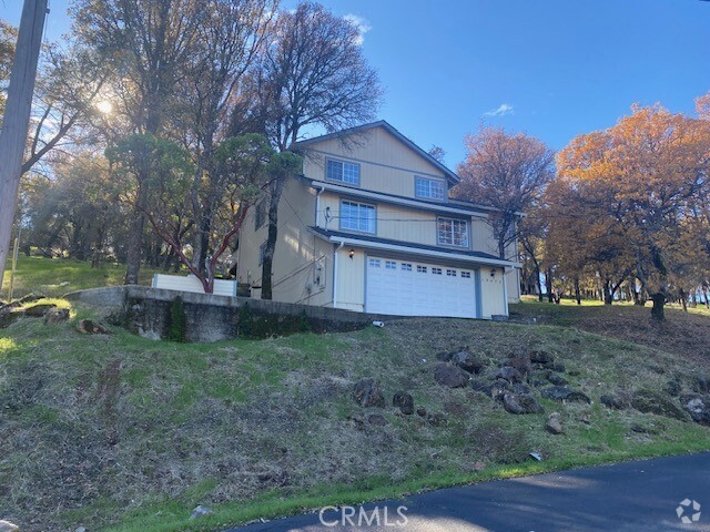 Building Photo - 19473 Donkey Hill Rd Rental