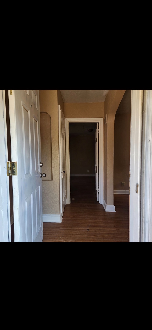 Photo - 1677 McLaran Ave