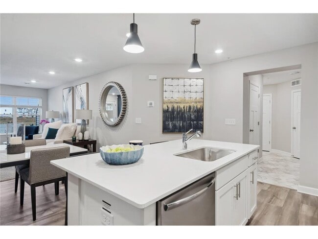 Photo - 5289 Long Pointe Pass