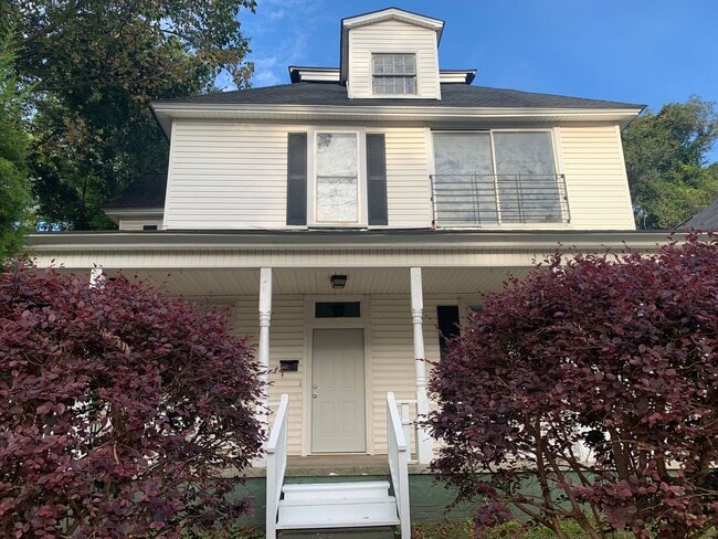 Photo - 816 Maple Ave SW Unidad A