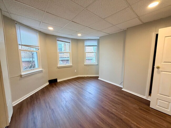 Photo - 1644 Westmont Ave