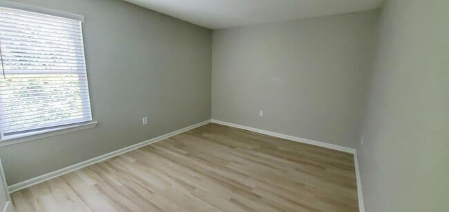 Photo - Summerfield Apartments