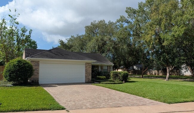 Photo - 3102 E Heatherock Cir