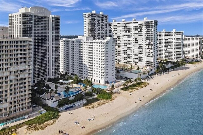 Building Photo - 4250 Galt Ocean Dr Unit 2S