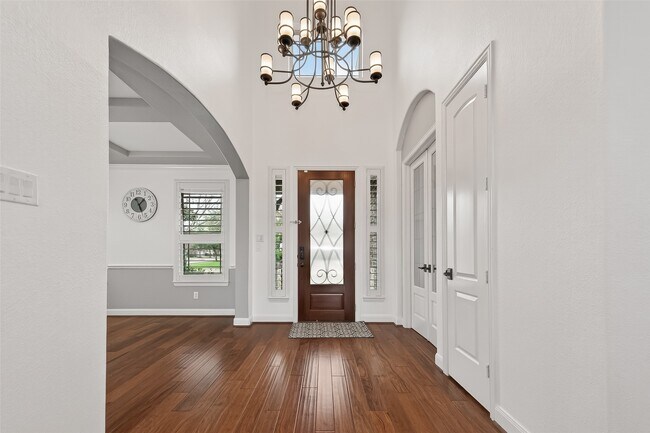 Photo - 2727 Carriage Hollow Ln