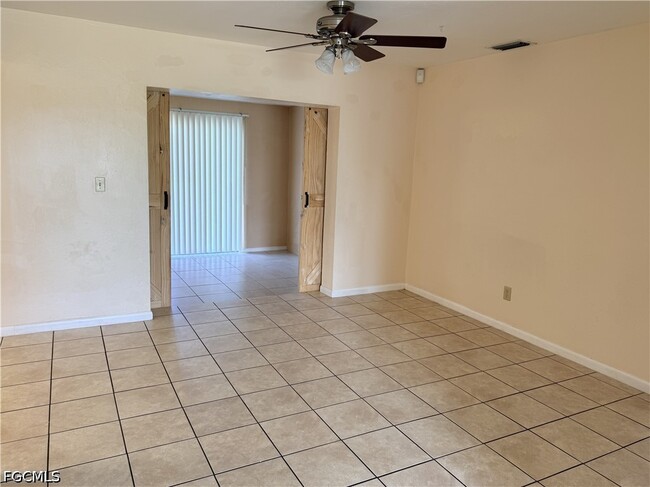 Photo - 3814 SE 3rd Pl
