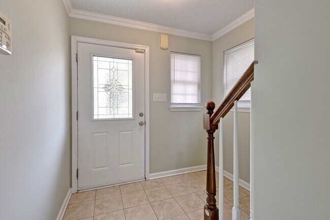 101 Susan Dr