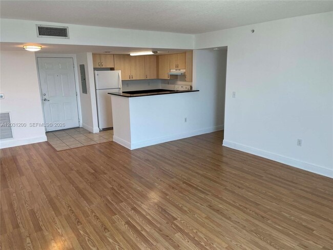 Photo - 3000 Coral Wy Unit 1501
