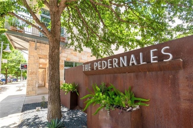 Photo - 2401 E 6th St Unit 6084