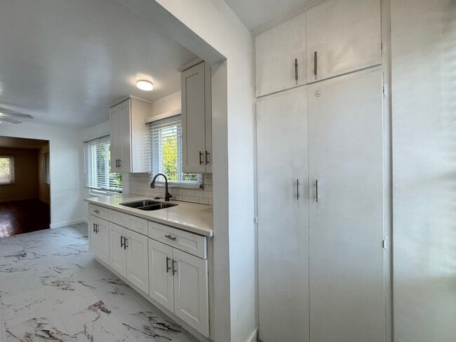Photo - 1812 Allen Ave Unit 1816 1/2 N Allen Ave