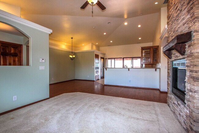 Photo - 3 Bedroom Home on 2.5 acres in Chino Valley