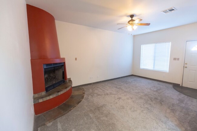 Photo - 1635 Spruce Ave