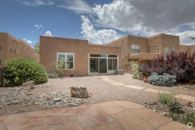 Building Photo - 13247 Silver Peak Pl NE Rental