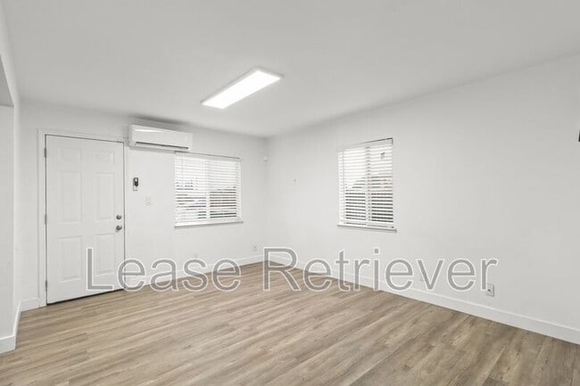 Photo - 135 Pacific Rd