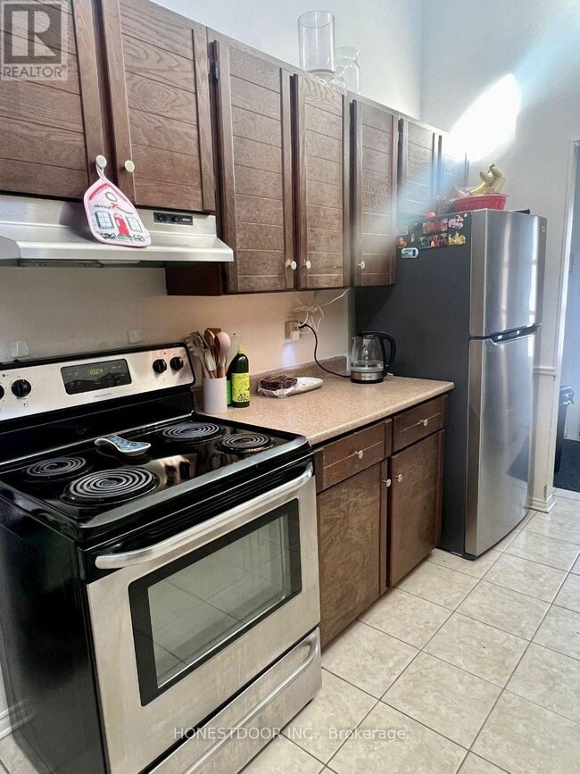 Photo - 72 Tumbleweed Crescent