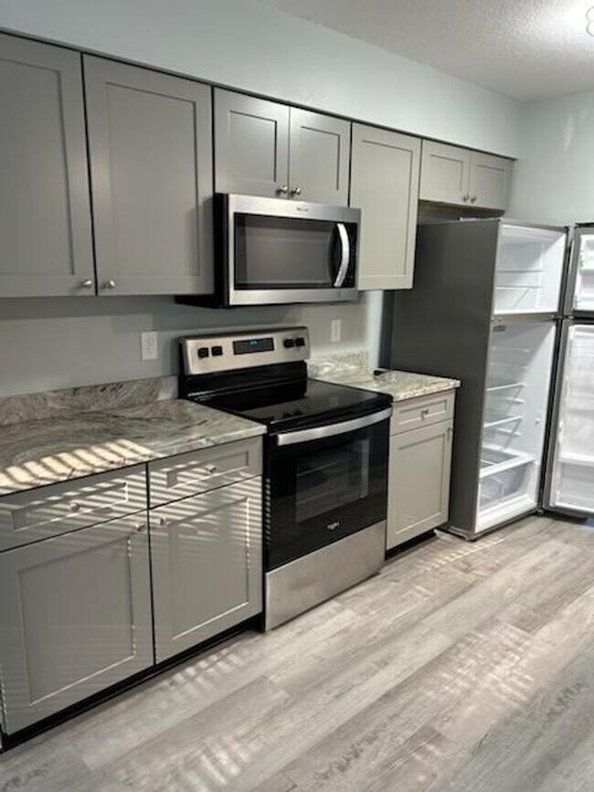 3 bedroom 2 bath home House Rental in Jacksonville, NC