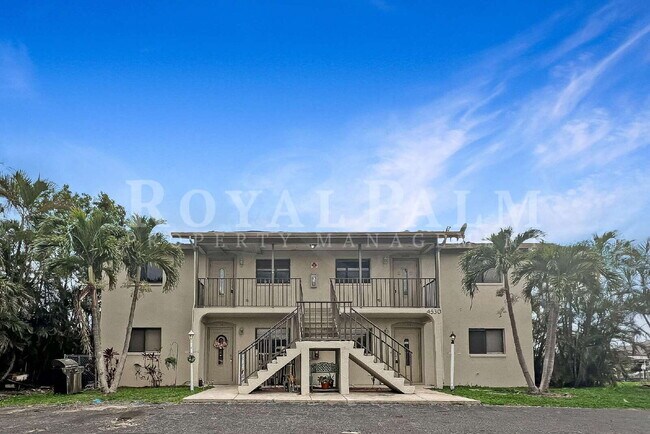 Photo - 4530 SW 10th Ave Unit 201
