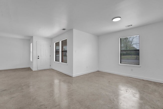 Photo - 3453 Daggett Rd