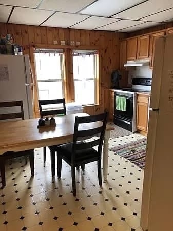 Photo - 806 E Seneca St